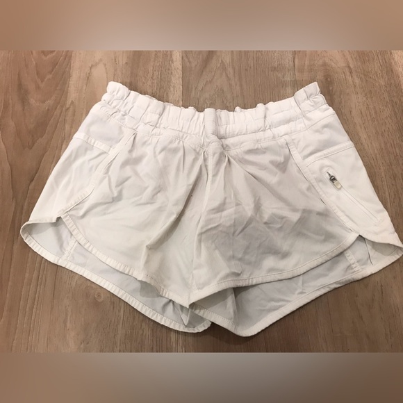 lululemon athletica Pants - Lululemon Tracker Short *Read*